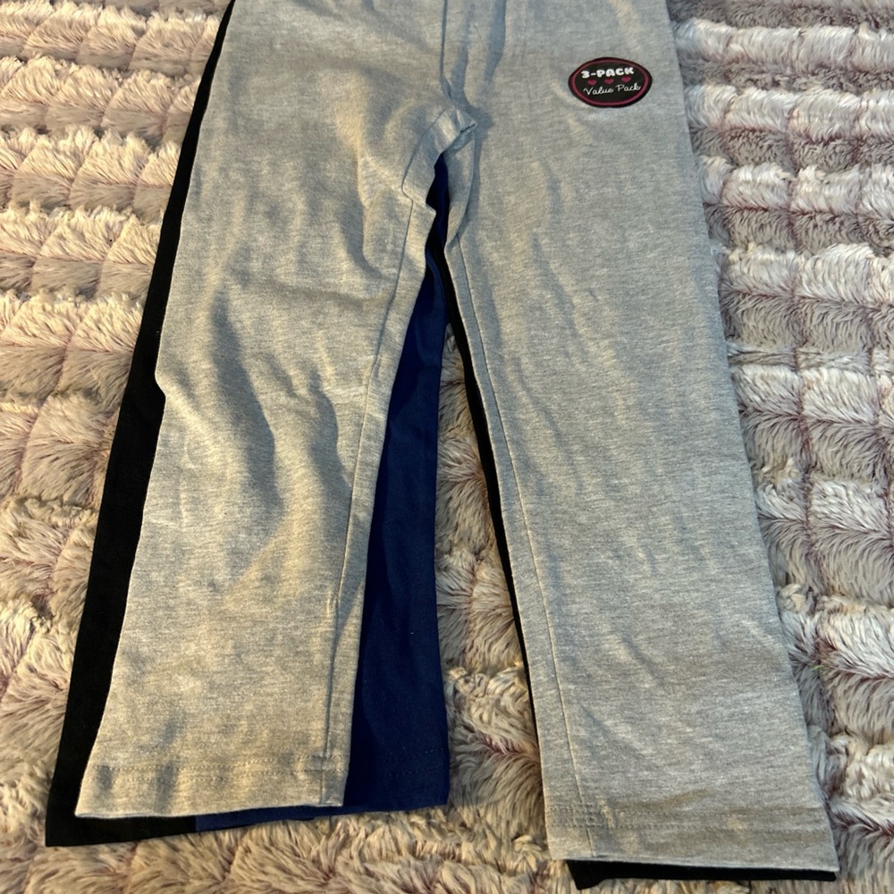 New 3 Pairs Of Little Girl
Leggings By Pink Velvet Size 5/6